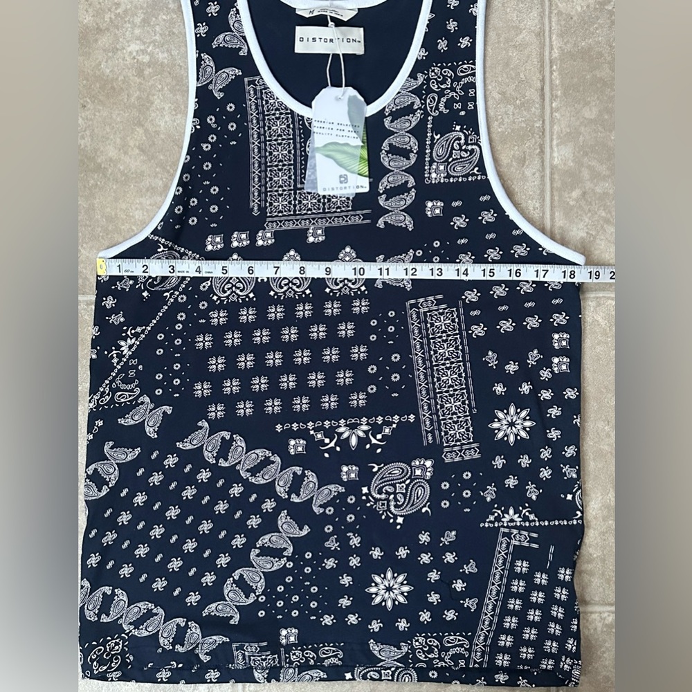 NWT Men's Navy Bandana Print Tank Top Size M - Picture 4 of 5